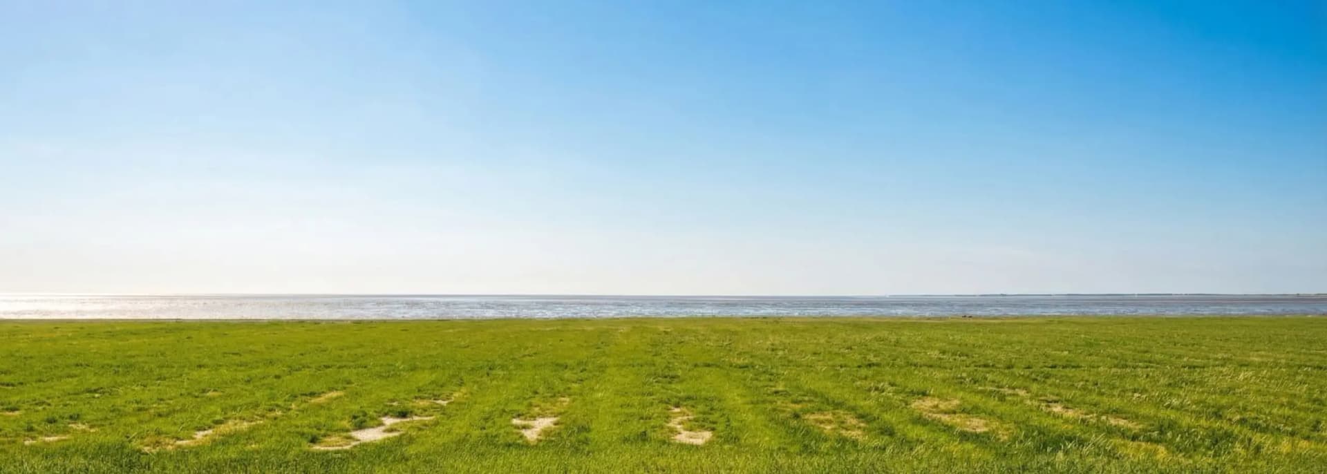 Ferienhaus und Ferienwohnung in Niebüll: die nordfriesische Zentrale zwischen Küste, Inseln und Grenze