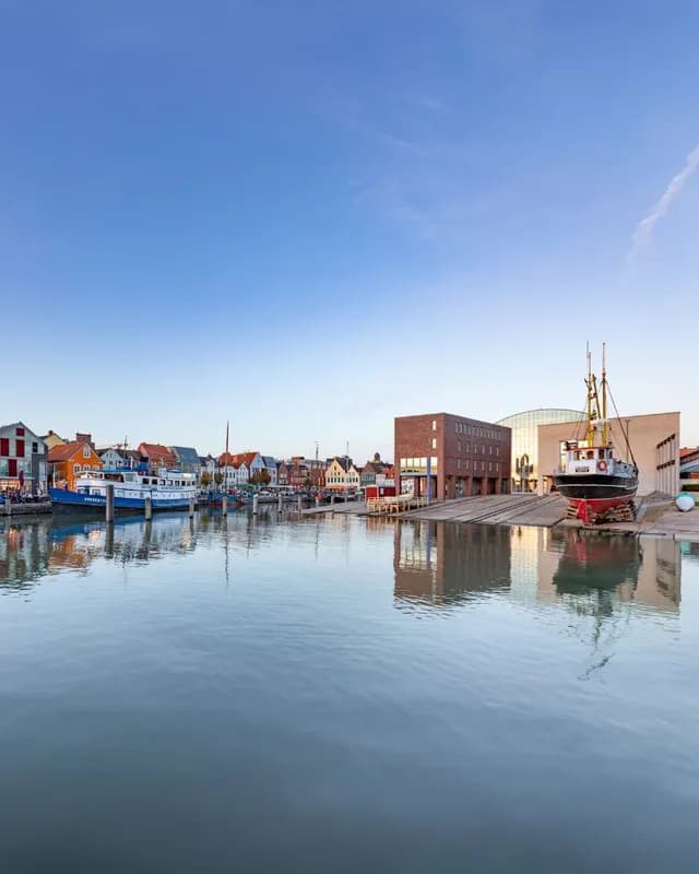 Ferienwohnung in Husum an der Nordsee mit Blick auf den Husumer Hafen